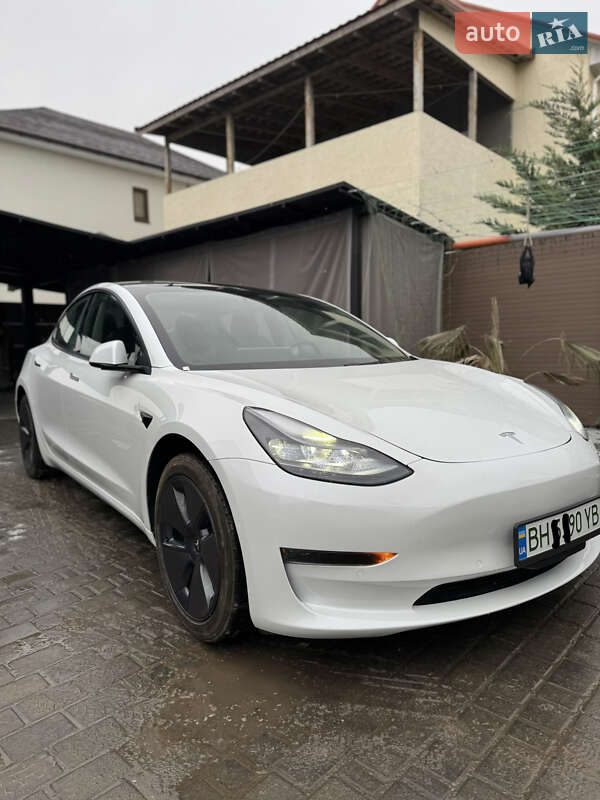 Седан Tesla Model 3 2022 в Одессе