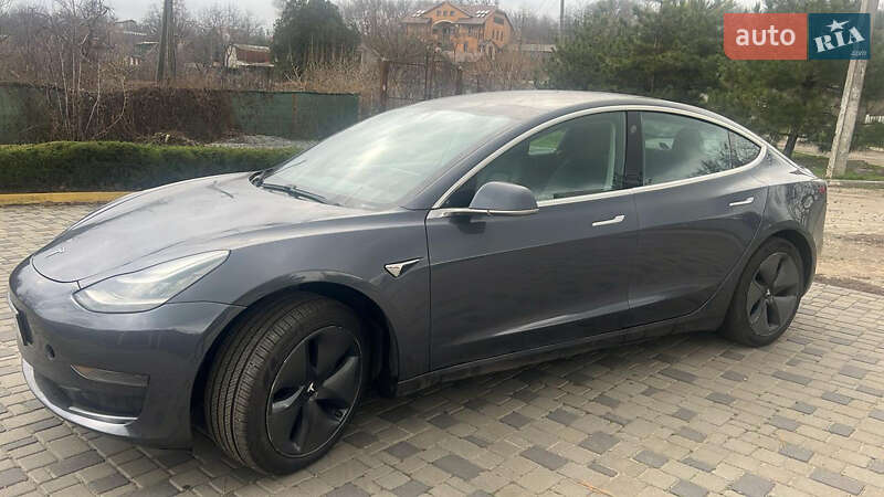 Седан Tesla Model 3 2020 в Днепре