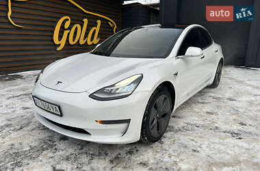 Седан Tesla Model 3 2019 в Киеве