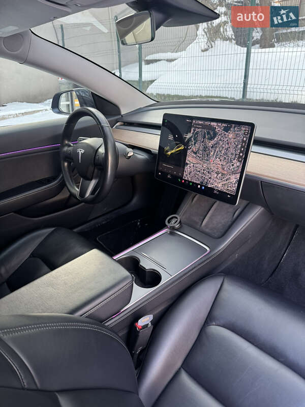 Седан Tesla Model 3 2018 в Киеве