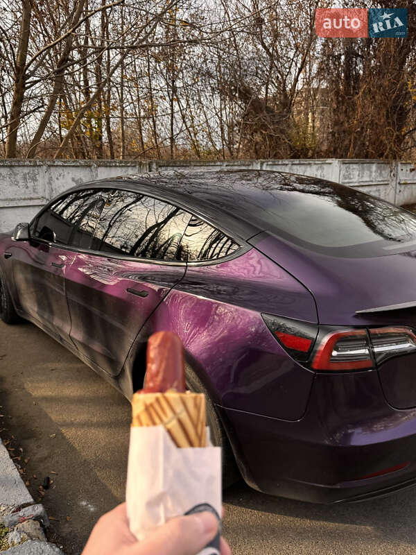 Седан Tesla Model 3 2018 в Черноморске