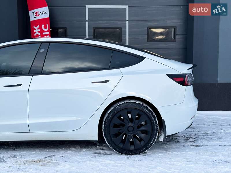 Седан Tesla Model 3 2022 в Киеве фото 7 Седан Tesla Model 3 2022 в Киеве