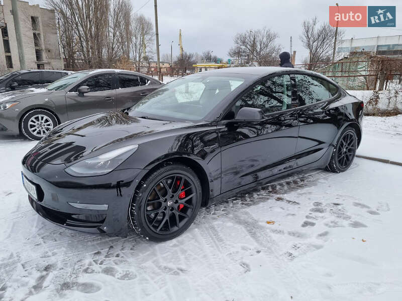 Tesla Model 3 2021