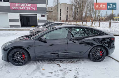 Седан Tesla Model 3 2021 в Черкасах