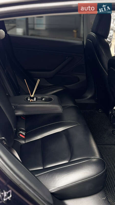 Седан Tesla Model 3 2018 в Черноморске