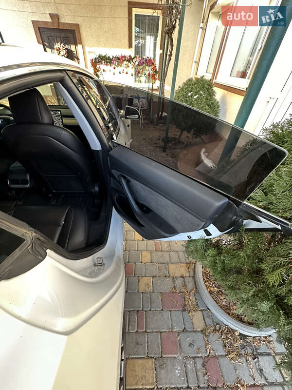 Седан Tesla Model 3 2018 в Одессе фото 18 Седан Tesla Model 3 2018 в Одессе