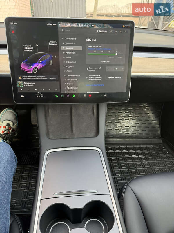 Седан Tesla Model 3 2021 в Киеве