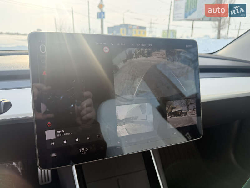Седан Tesla Model 3 2019 в Тернополе