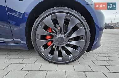 Седан Tesla Model 3 2023 в Виннице