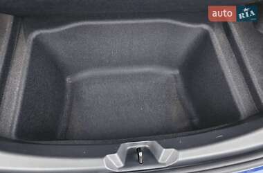 Седан Tesla Model 3 2023 в Виннице