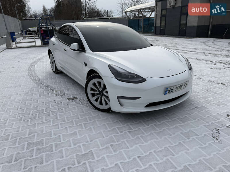 Седан Tesla Model 3 2021 в Николаеве фото Седан Tesla Model 3 2021 в Николаеве