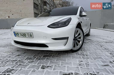 Седан Tesla Model 3 2021 в Николаеве