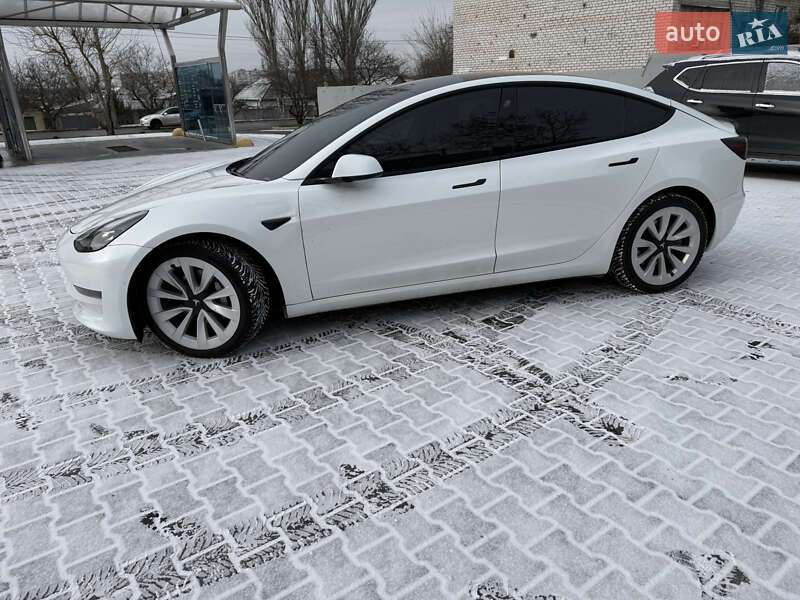 Седан Tesla Model 3 2021 в Николаеве фото 16 Седан Tesla Model 3 2021 в Николаеве