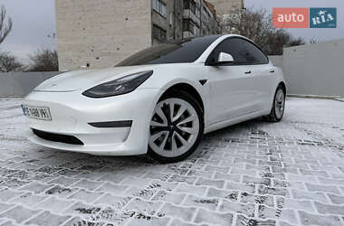 Седан Tesla Model 3 2021 в Николаеве фото 15 Седан Tesla Model 3 2021 в Николаеве