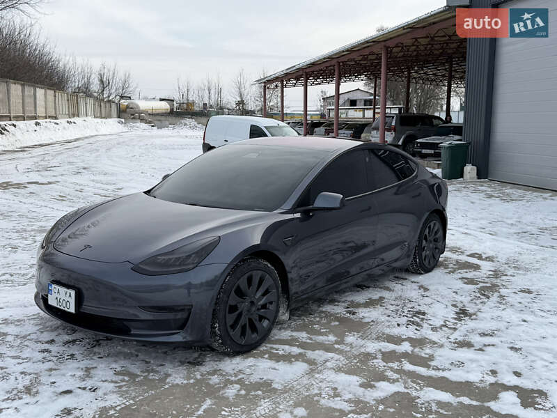Седан Tesla Model 3 2018 в Золотоноше