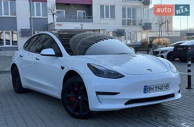 Седан Tesla Model 3 2023 в Одессе
