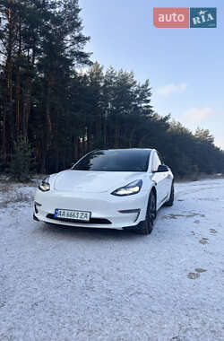 Седан Tesla Model 3 2021 в Кременчуге