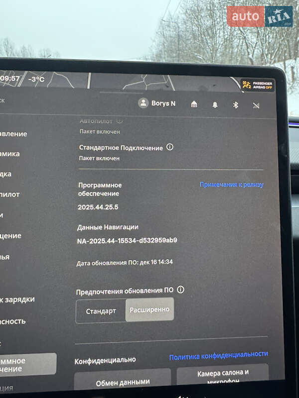 Седан Tesla Model 3 2024 в Львове