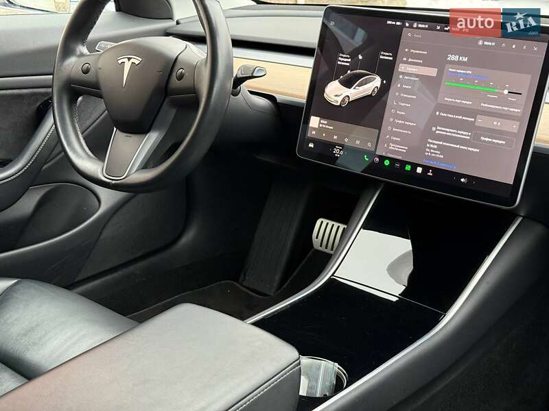 Седан Tesla Model 3 2019 в Кропивницком
