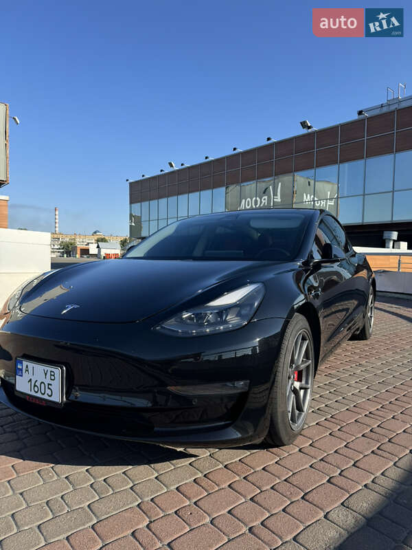 Tesla Model 3 2021