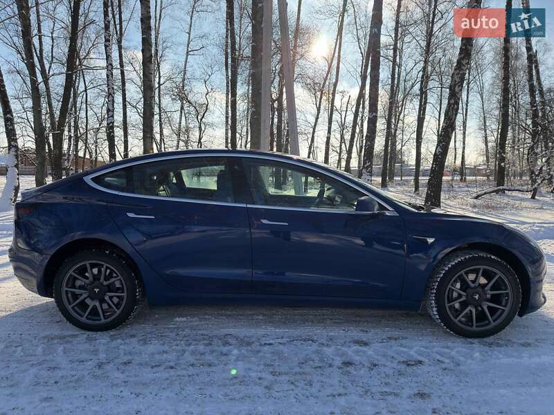 Седан Tesla Model 3 2020 в Ахтырке