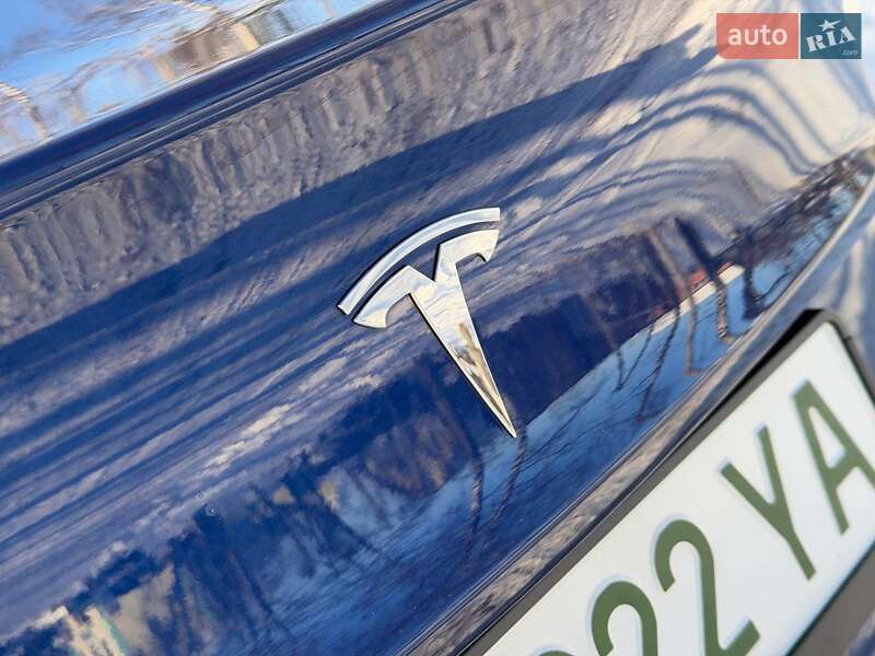 Седан Tesla Model 3 2020 в Ахтырке