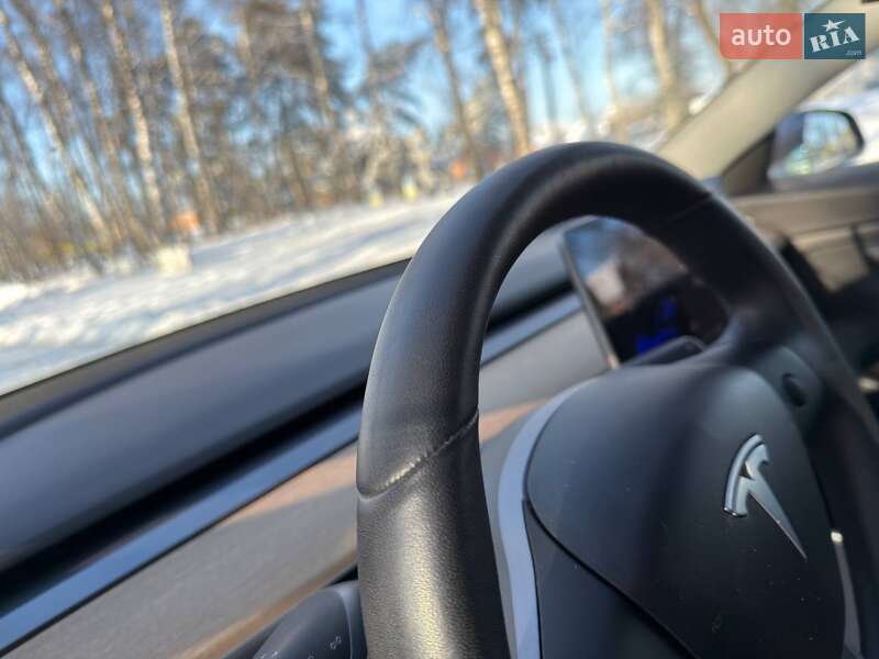 Седан Tesla Model 3 2020 в Ахтырке