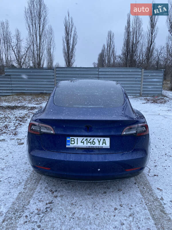 Седан Tesla Model 3 2022 в Кременчуге