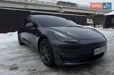 Седан Tesla Model 3 2022 в Киеве