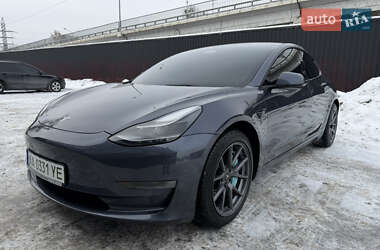 Седан Tesla Model 3 2022 в Киеве
