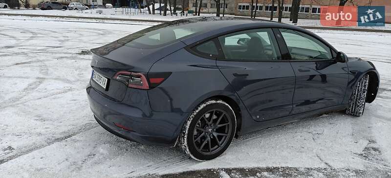 Седан Tesla Model 3 2023 в Кропивницькому