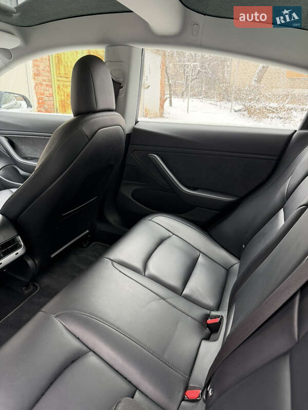 Седан Tesla Model 3 2018 в Слов'янську