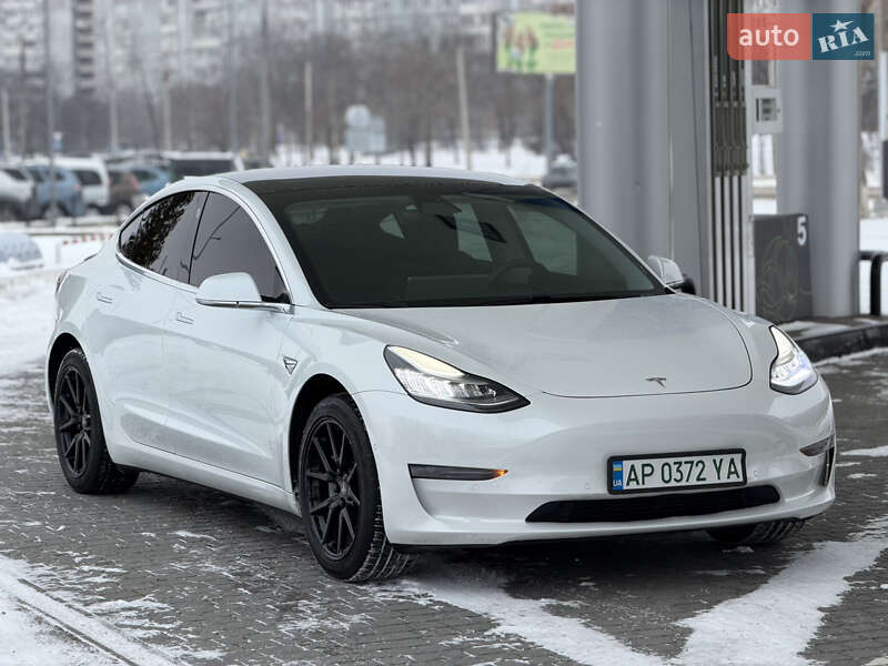 Седан Tesla Model 3 2020 в Запорожье