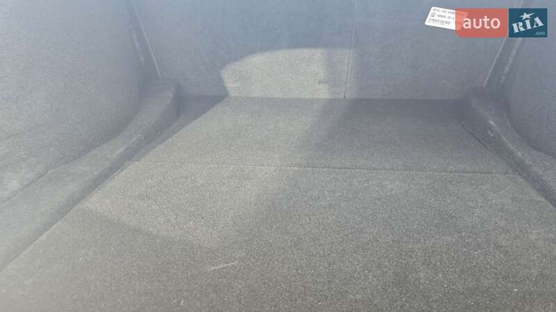 Седан Tesla Model 3 2024 в Одесі фото 15 Седан Tesla Model 3 2024 в Одесі