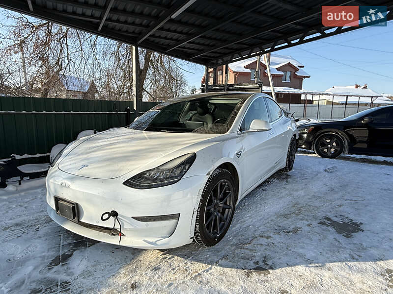 Tesla Model 3 2018
