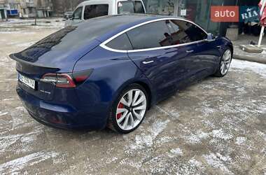 Седан Tesla Model 3 2018 в Кривому Розі