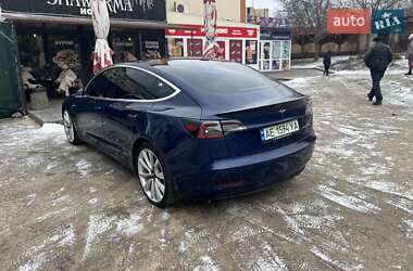 Седан Tesla Model 3 2018 в Кривому Розі