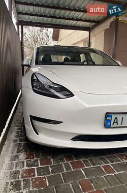 Седан Tesla Model 3 2019 в Білій Церкві