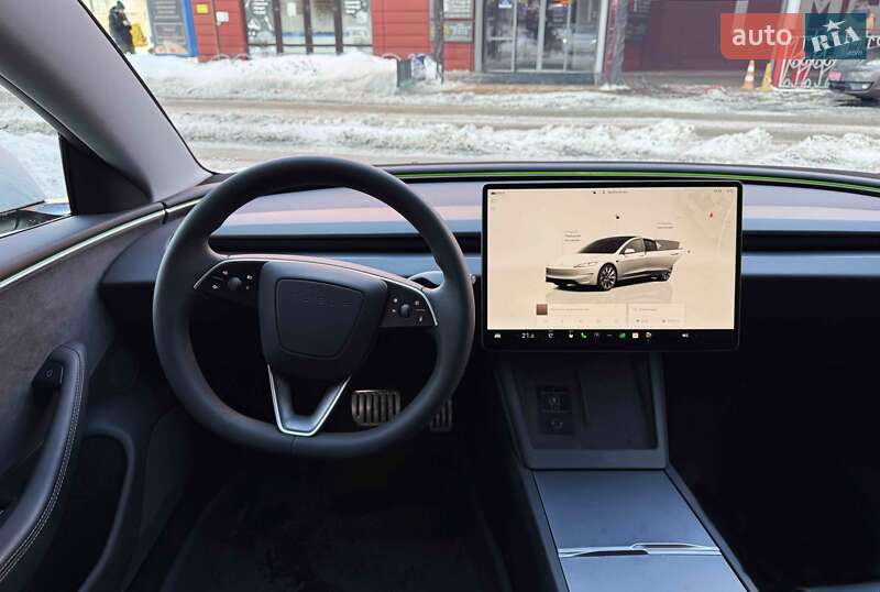 Седан Tesla Model 3 2024 в Львові