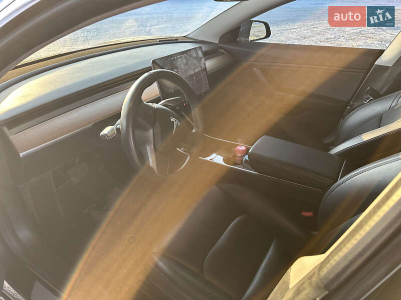 Седан Tesla Model 3 2018 в Киеве фото 11 Седан Tesla Model 3 2018 в Киеве