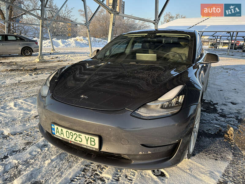 Седан Tesla Model 3 2018 в Киеве фото 34 Седан Tesla Model 3 2018 в Киеве