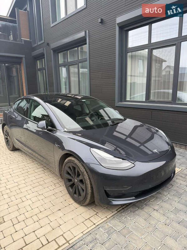 Седан Tesla Model 3 2022 в Одессе