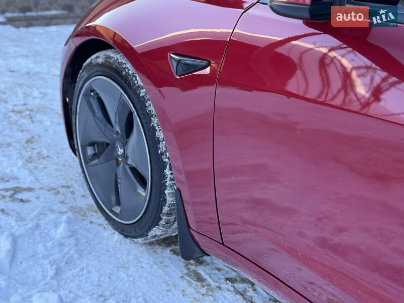 Седан Tesla Model 3 2021 в Ивано-Франковске