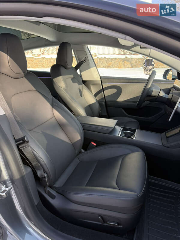 Седан Tesla Model 3 2024 в Білій Церкві