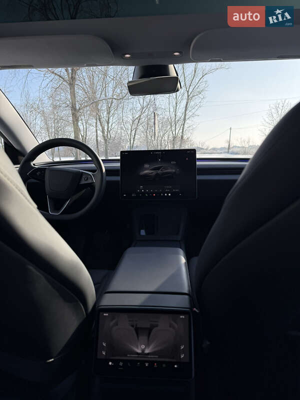 Седан Tesla Model 3 2024 в Білій Церкві