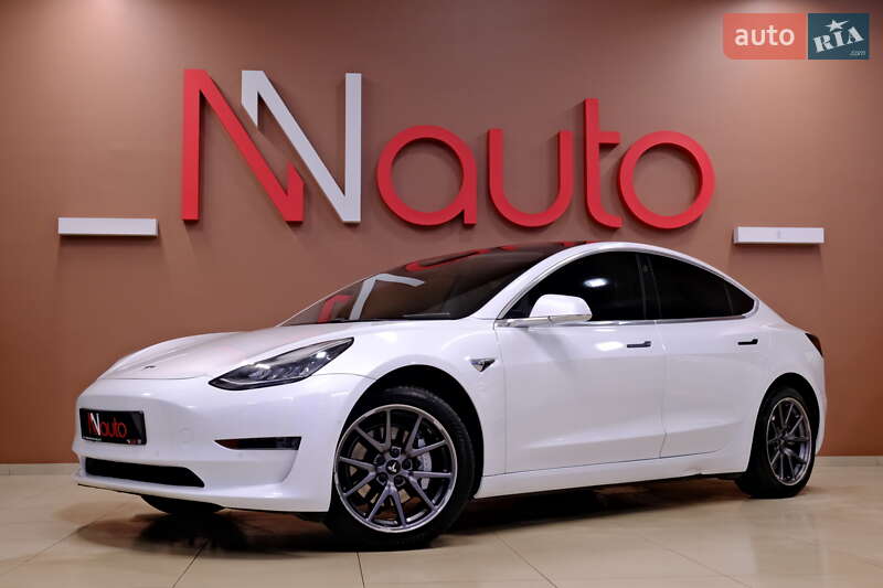 Седан Tesla Model 3 2019 в Одессе