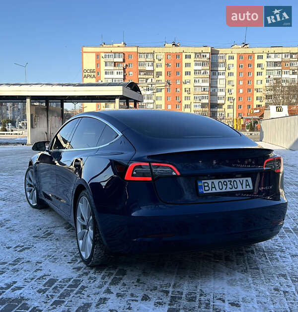 Седан Tesla Model 3 2018 в Александрие