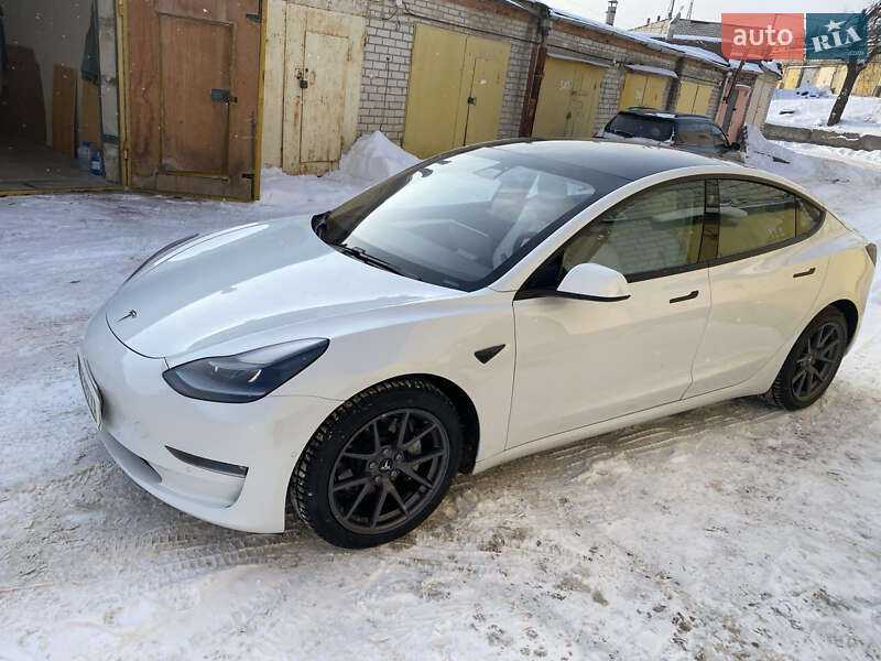 Седан Tesla Model 3 2021 в Харькове
