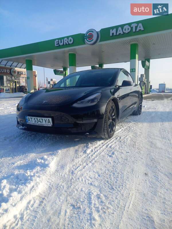 Седан Tesla Model 3 2021 в Коломиї