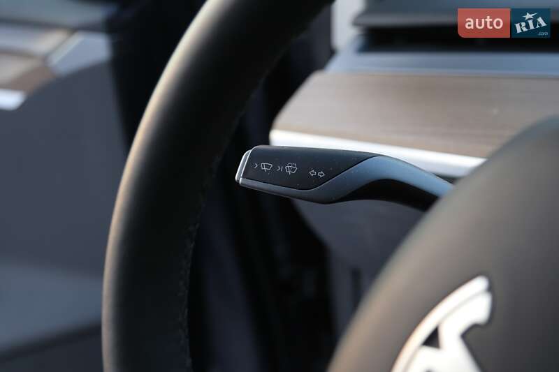 Седан Tesla Model 3 2023 в Киеве фото 19 Седан Tesla Model 3 2023 в Киеве